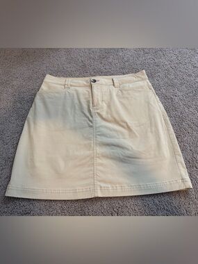 Classic Cream A-Line Women's Skort